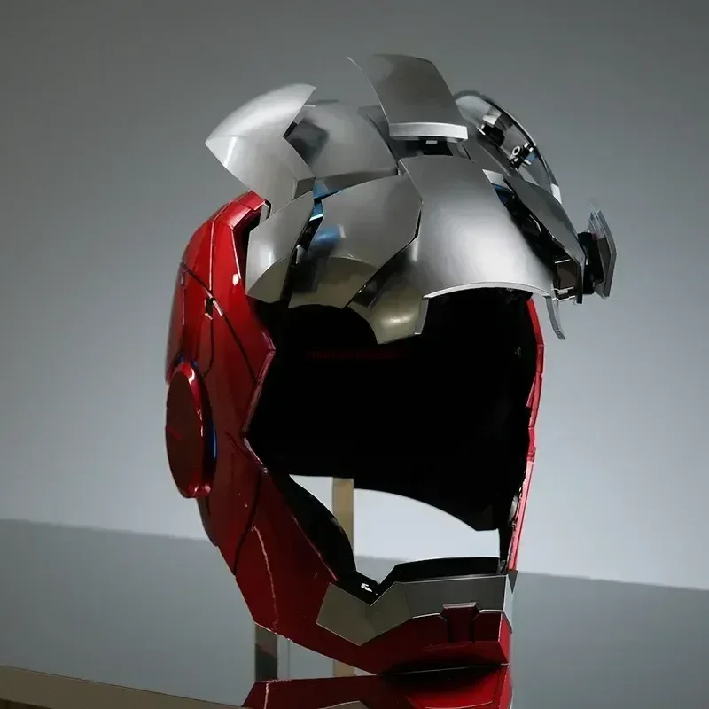 Hot Toys Nieuwe Mk5 Iron Man-helm Spraakbesturing 8-delig openen en sluiten Chinees Engels lichtgevend masker Verzamel Halloween-cadeaus - afbeelding 2