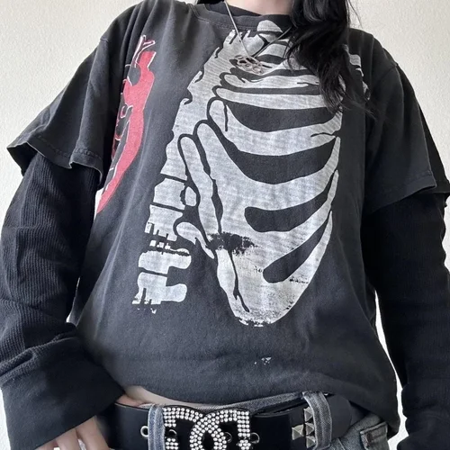 Imagen 2 del producto Camisetas de hada Grunge para mujer, camisa con estampado gráfico de calavera de estrella gótica, ropa de calle Vintage Punk de los años 00, Emo gótico, Y2K