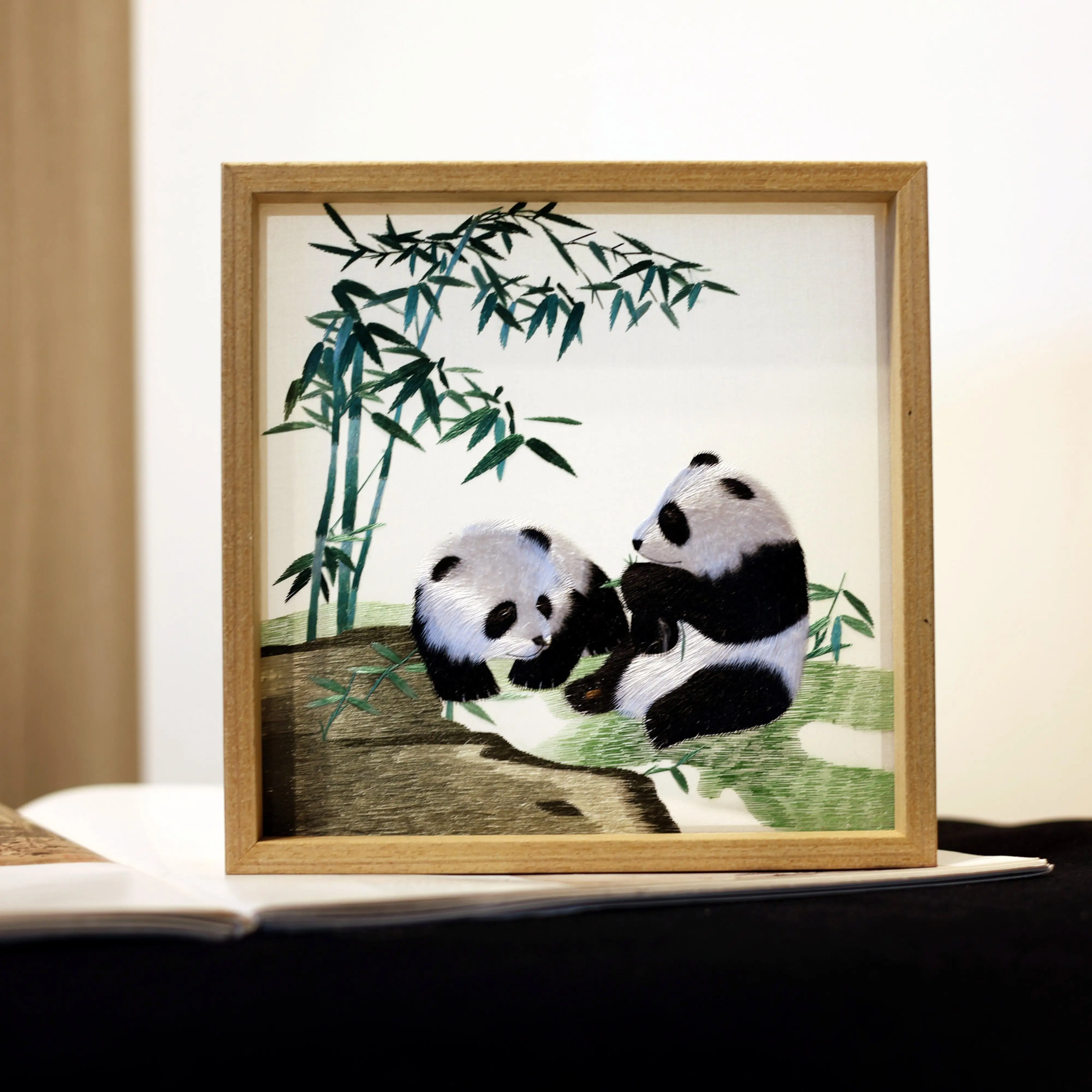 Handmade Embroidery Double-Sided Desktop Decoration Creative Table Setting Non-Heritage  Style Activity Business Gift