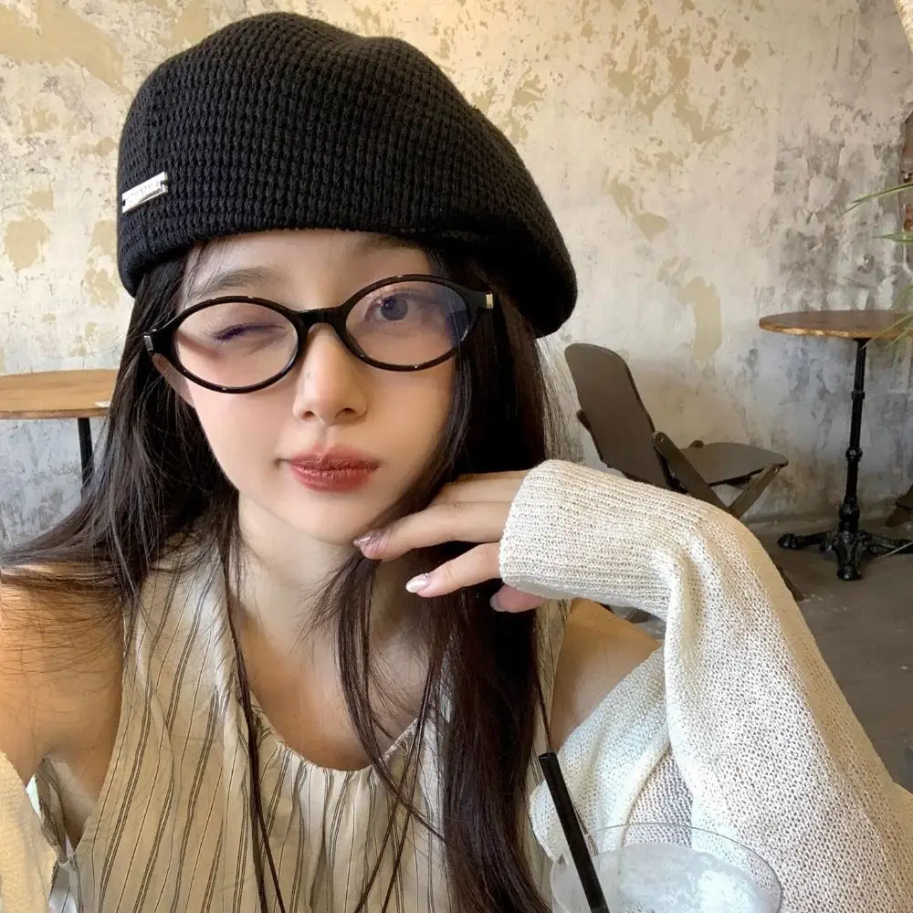 

Elegant Breathable Hollowed Out Beret Hat Vintage Japanese Style Weave Hat Thin Fashionable Crochet Knitted Cap Holiday