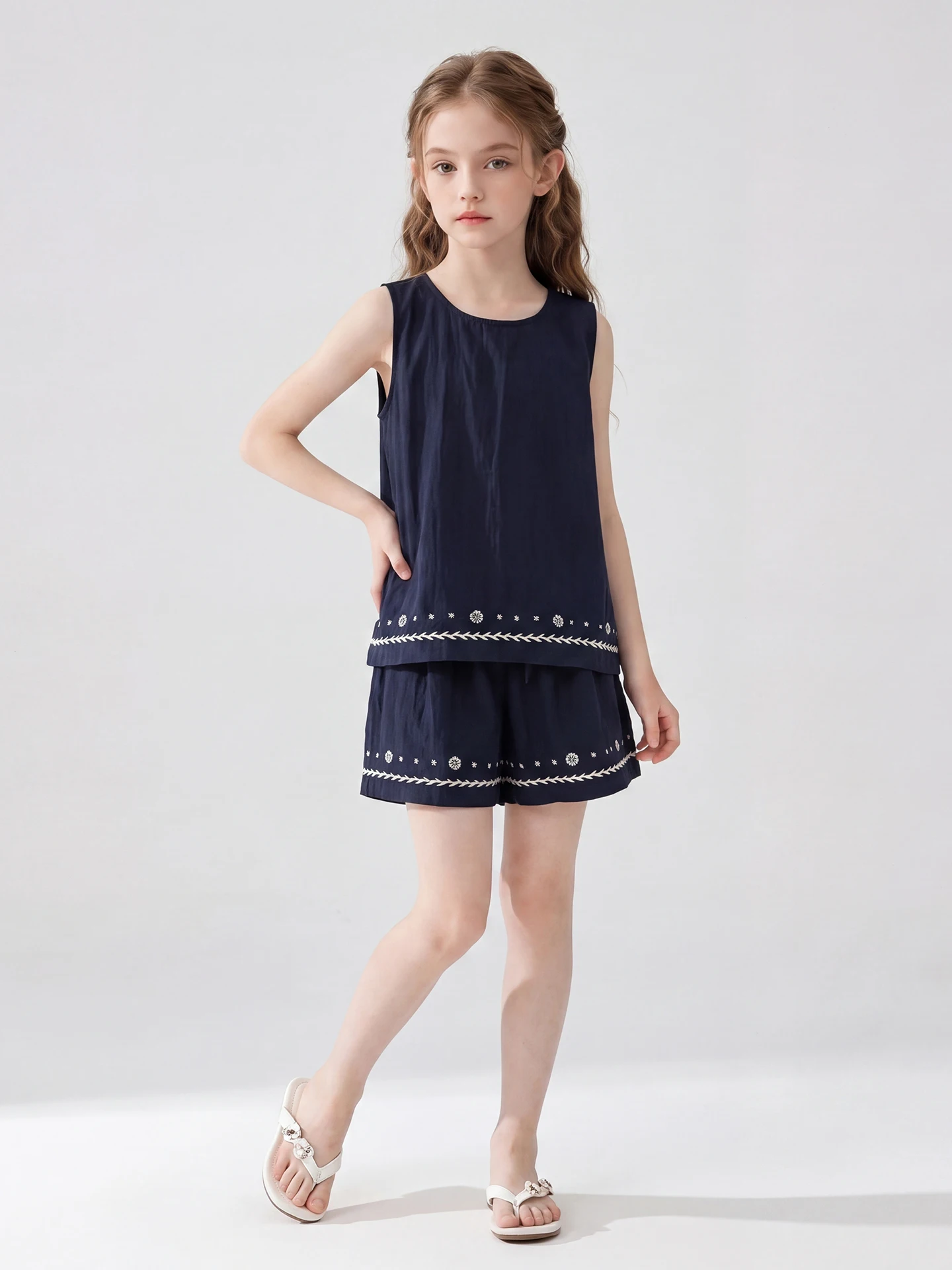 girls-summer-outfit-set-thin-sleeveless-two-piece-suit-children's-fashionable-clothing-breathable-lyrical-fiber-elegant-style