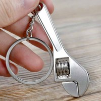 1Pcs Mini Wrench Keychain Car Metal Adjustable Universal Spanner For Bicycle Motorcycle Car Repair Tool Creative Gift For Men ﻿