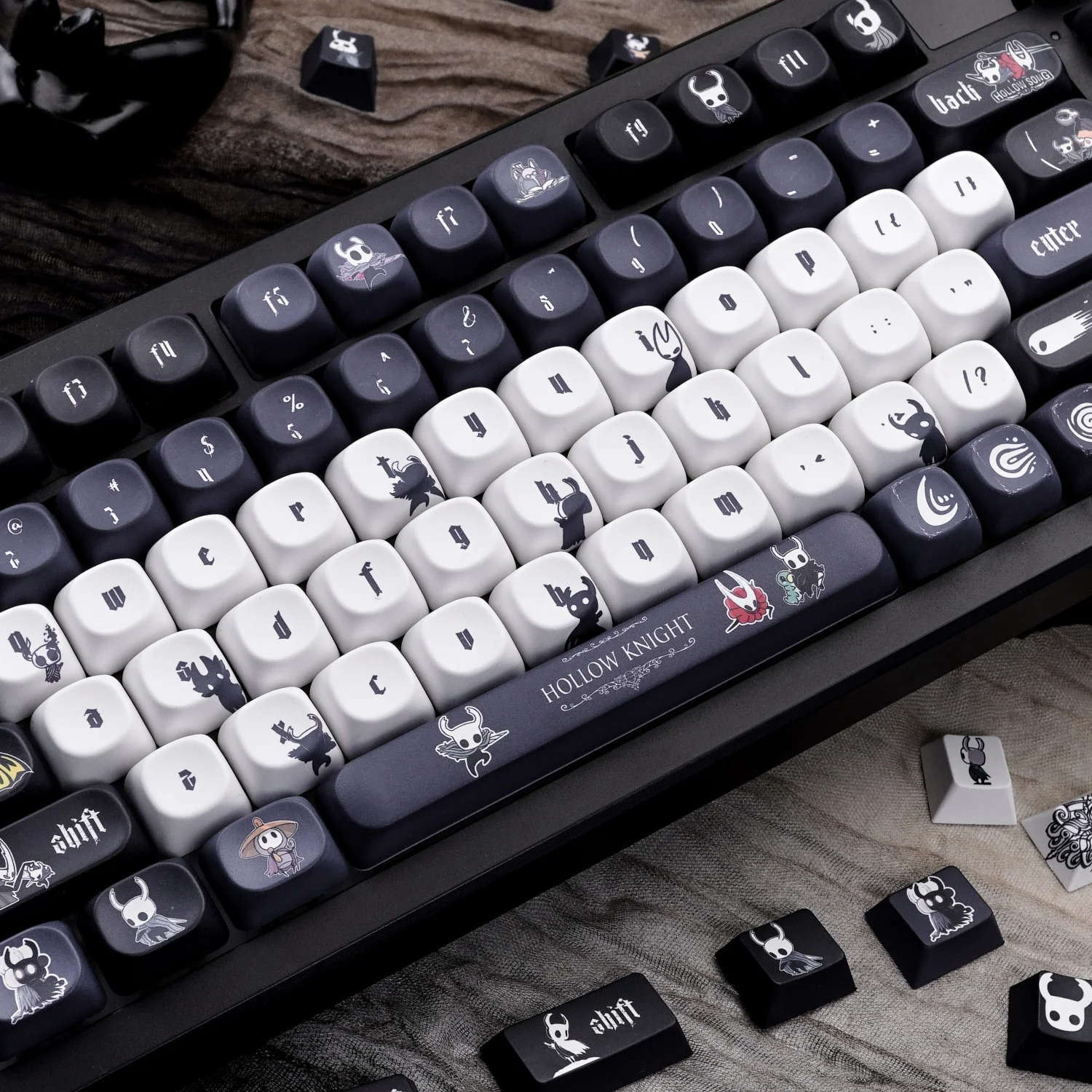 Set di copritasti a tema Hollow Knight MOA Cherry Profile PBT Gioco personalizzato Keycap Cappucci per tastiera meccanica creativa Hornet personalizzati
