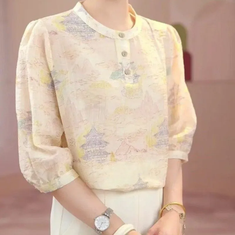 2025, modisches bedrucktes neues Hemd, Dreipunkt-Pullover mit lockerem Temperament, vielseitiger Damen-Stil, eleganter Pullover