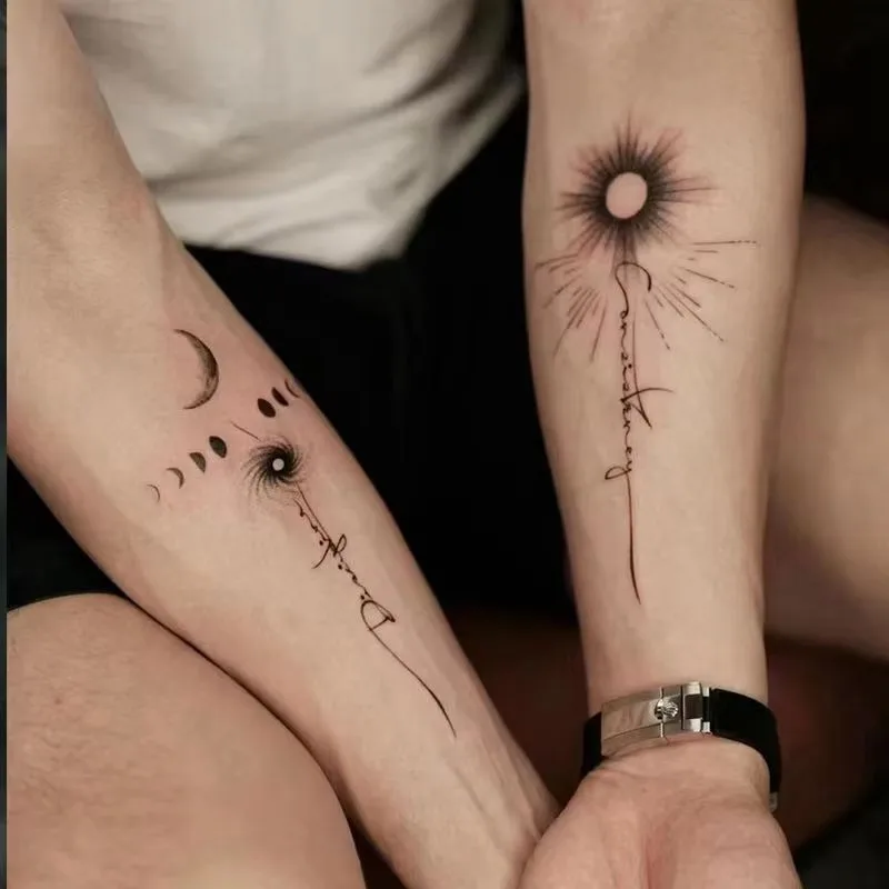 

Новые татуировки с изображением Солнца и Луны, травяного сока, водонепроницаемые английские буквы, поддельные татуировки, искусство предплечья, крутая пара, полупостоянные татуировки