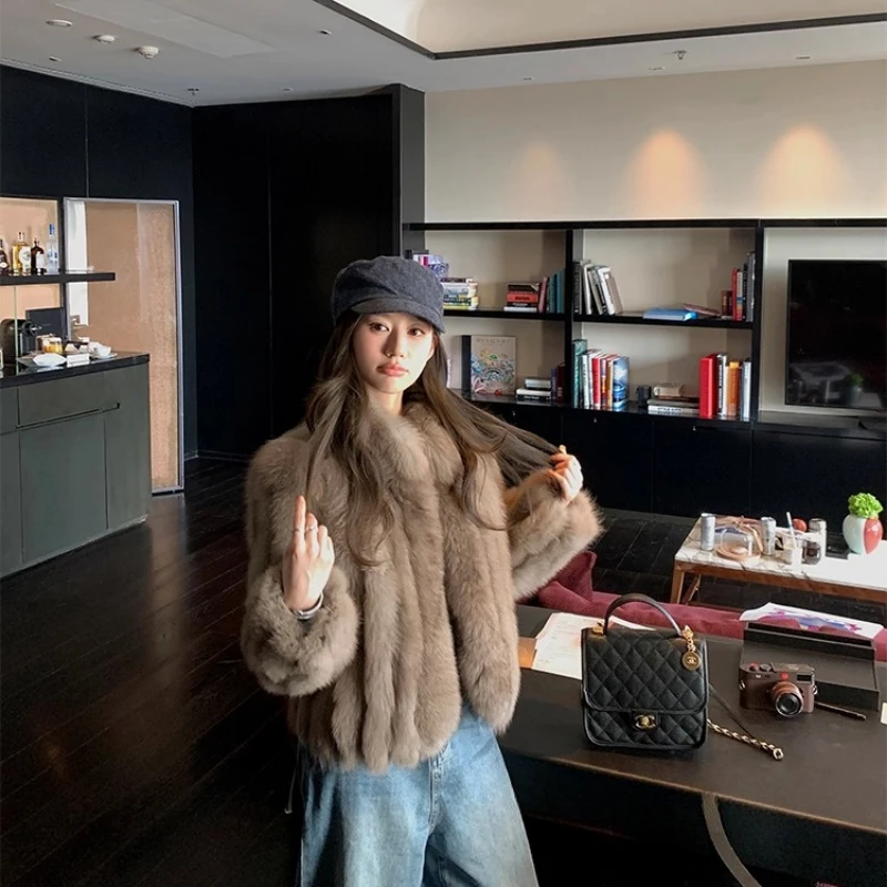 เสื้อโค้ทขนสุนัขจิ้งจอกแท้ YOLANFAIRY สำหรับผู้หญิง แฟชั่นฤดูหนาว ให้ความอบอุ่น ดูอ่อนเยาว์ เหมาะสำหรับใส่ไปทำงาน แจ็คเก็ตขนสุนัขจิ้งจอกแท้สุดหรู ปี 2025