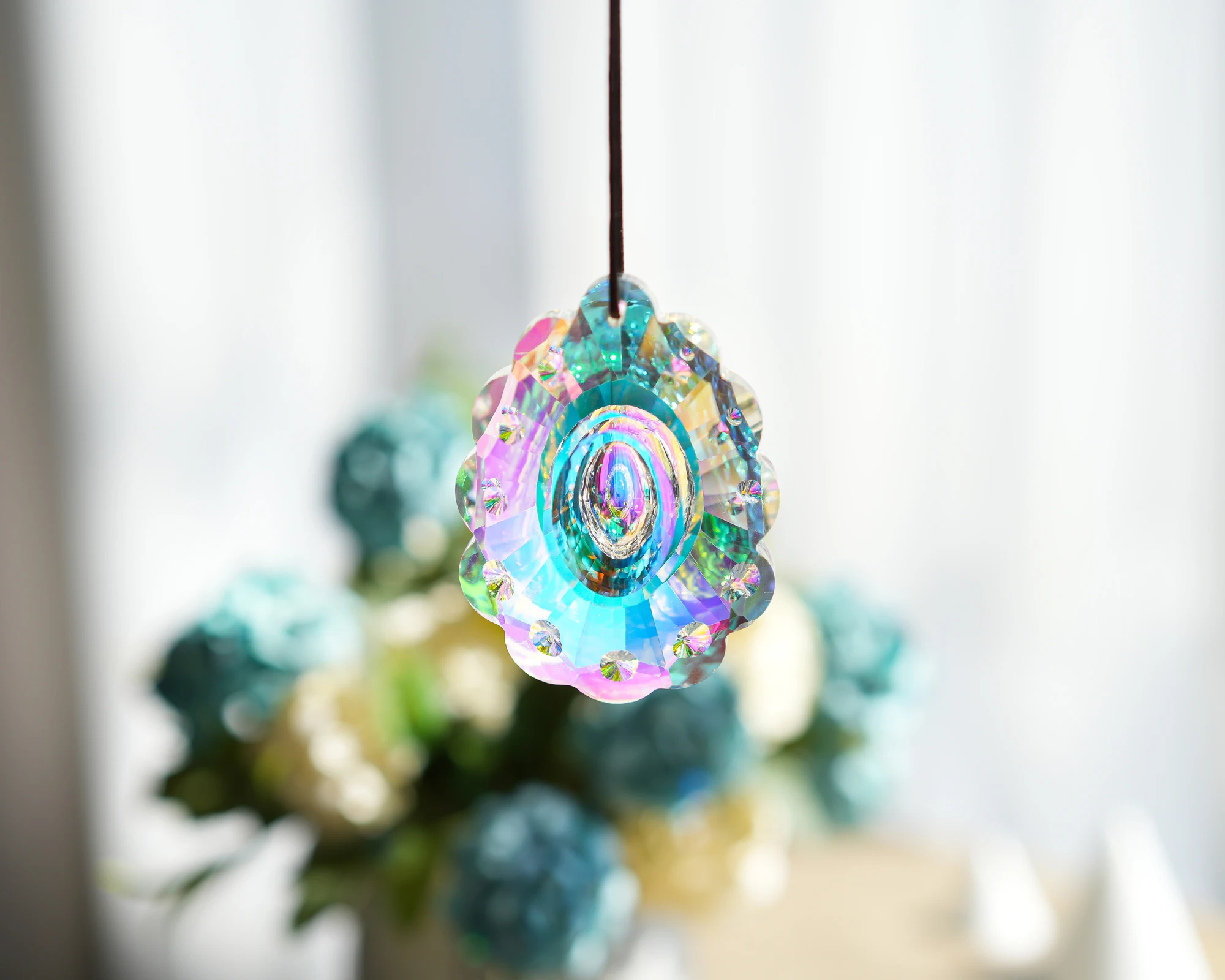 H&D 76mm Colorful Crystal Peacock Prism Suncatcher Crystal Glass Prism Pendant DIY Accessories Christmas Tree Ornament