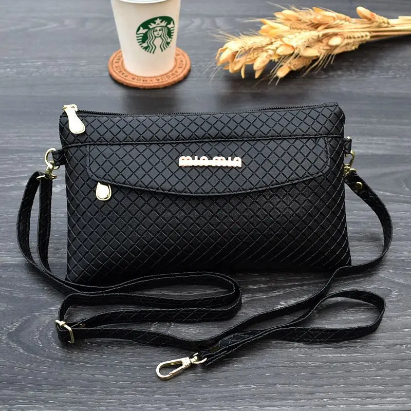 

USDEU Embossing Chain Square Bag PU Leather Large Capacity Shoulder Crossbody Cell Phone Bag for Women black