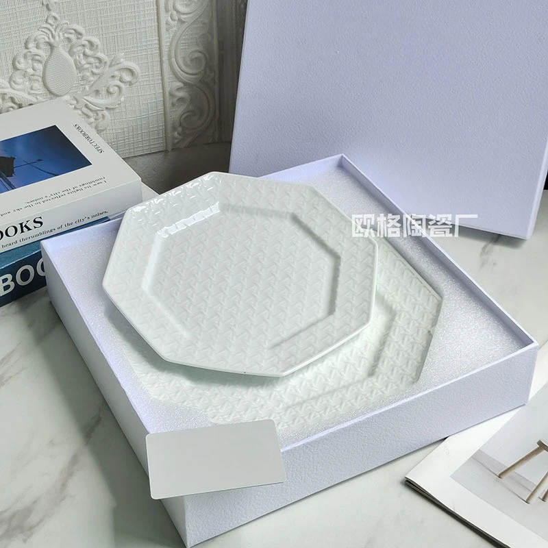 

Стильный легкий роскошный простой набор посуды с тиснением из ротанговой сетки, тарелка в стиле вестерн, чашка, блюдце, миска, ложка, тарелка для супа