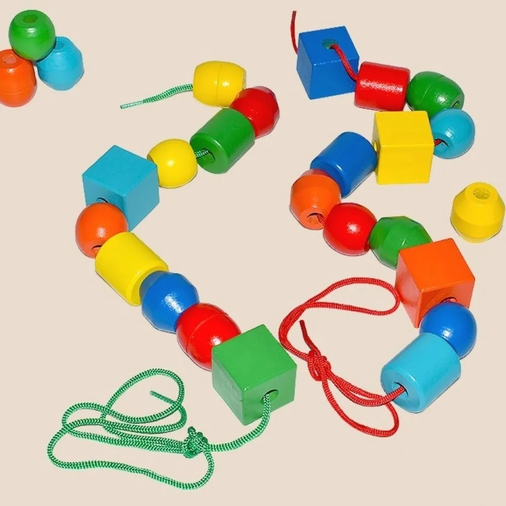 Buntes Holzspielzeug, passendes Spiel, Holzmaterial, frühes Lernspielzeug, lustiges Perlen-Design, Farbkognitionsspielzeug, Heimbildung