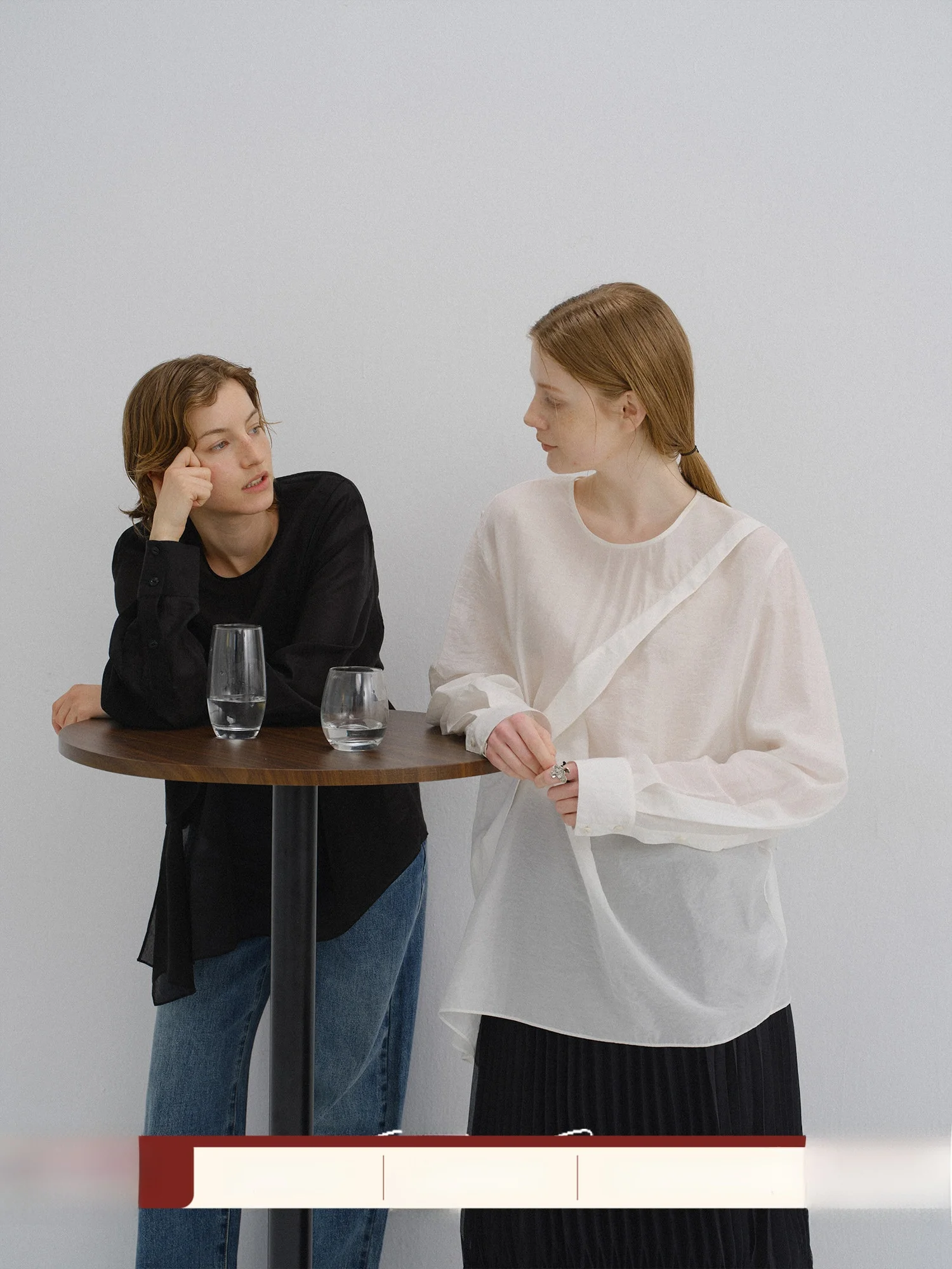 

Sonders Silk Blend Long Sve round Ne Relax Fit irt Women's Premium Faion Commute Sle T Top with Pleated Design