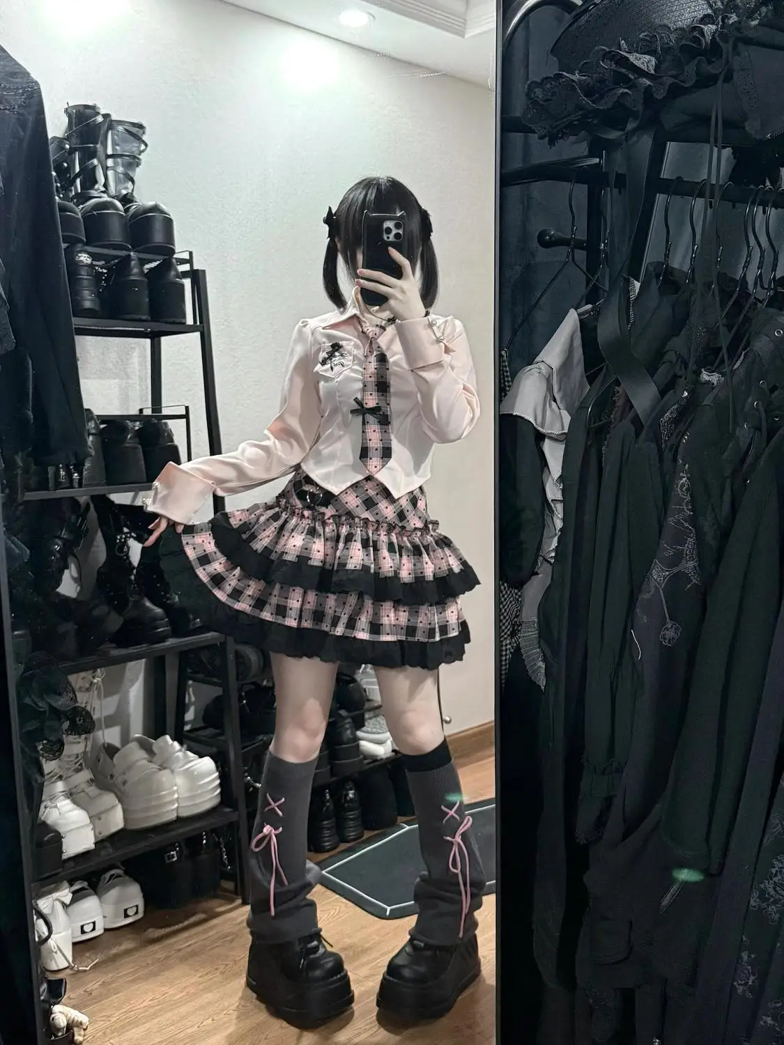 Preppy نمط جديد الدانتيل نحيل 2 قطعة مجموعة النساء تصميم الحلو المرقعة منقوشة تنورة قصيرة الإناث + كم طويل التلبيب الوردي تي شيرت