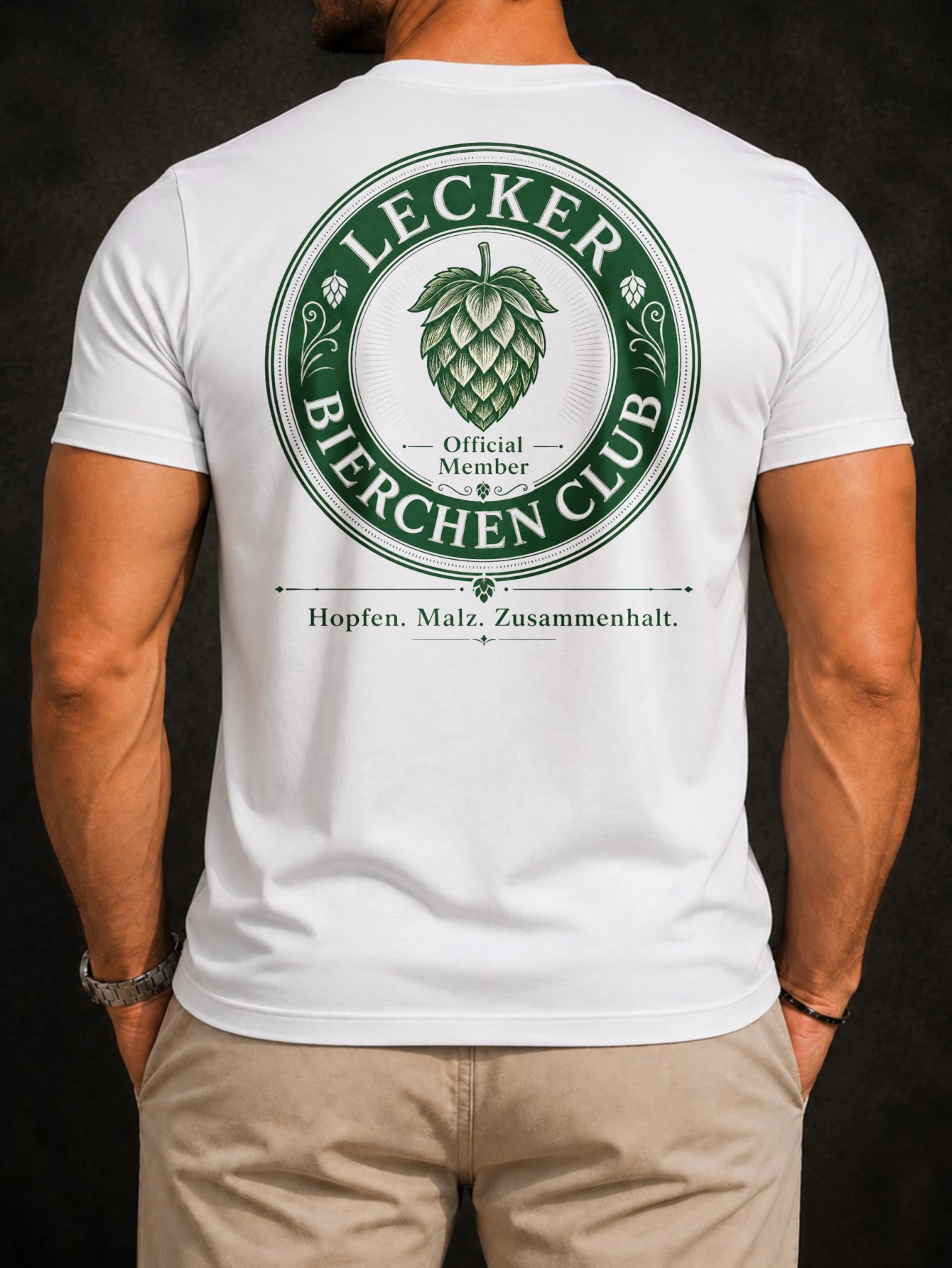 T-shirt unisexe Large Hop Bierchen Club Back Tee avec illustration de gros houblons, inscription Membre Officiel et phrase Unification Allemande
