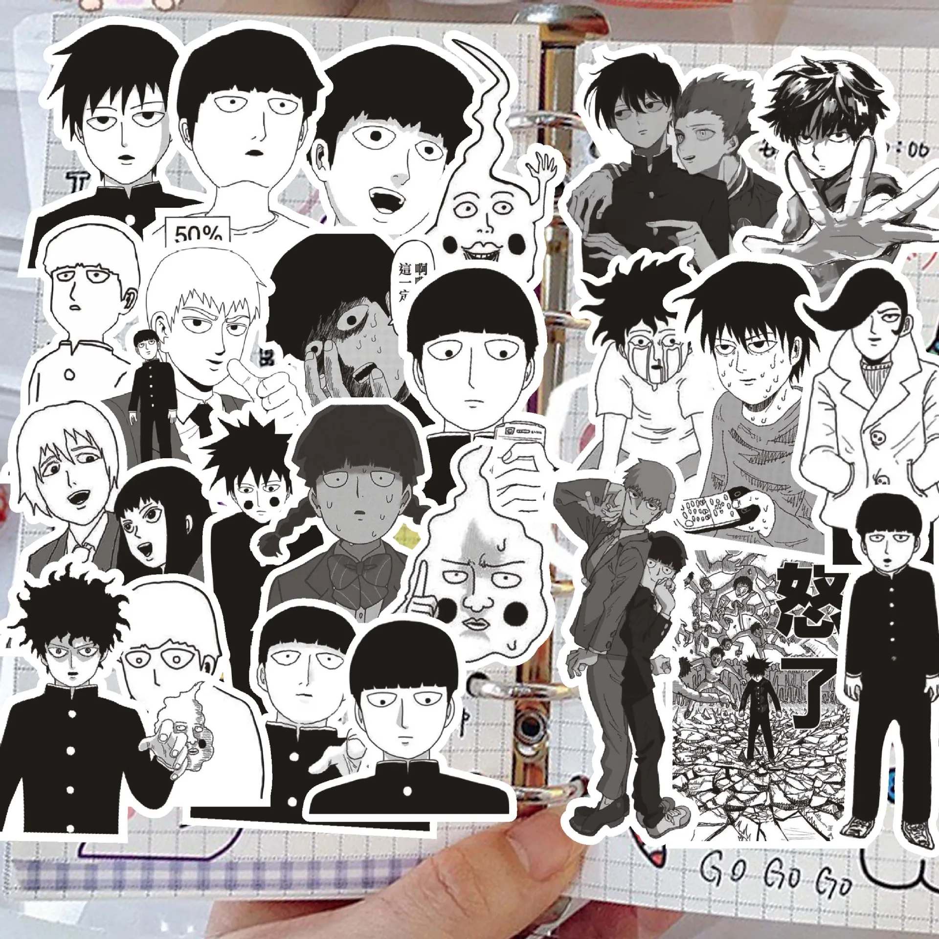 70 sztuk Mob Psycho 100 naklejki czarno-biały komiks peryferyjny walizka kubek wody gitara Laptop dekoracyjne naklejki