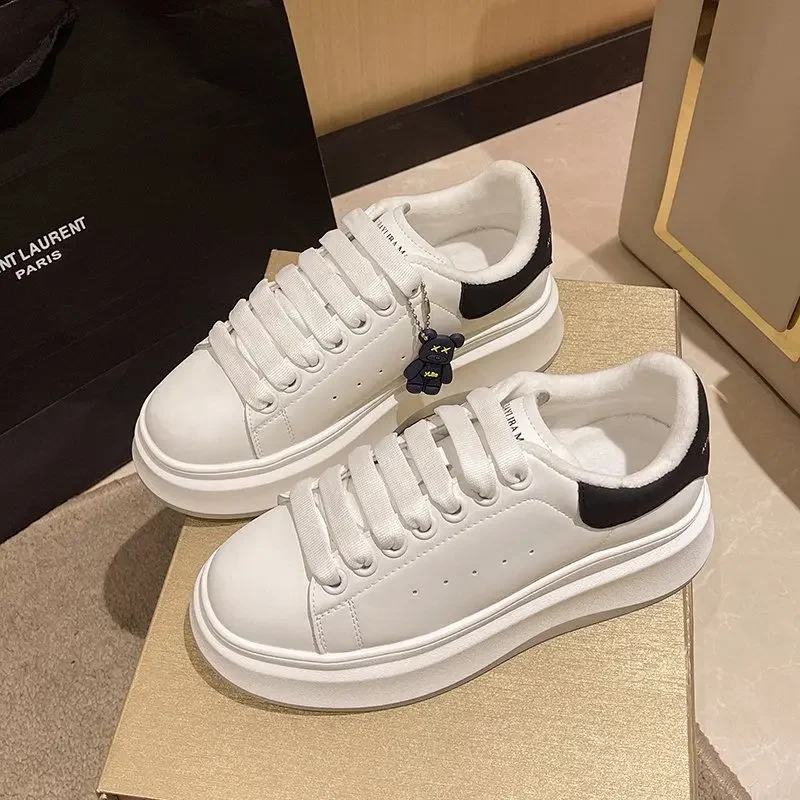 

White Shoes 2025 Fashion Round Toe Platform Casual Board Shoes With Thick Soles Women Lace Up Flats Women Loafers Zapatos Mujer