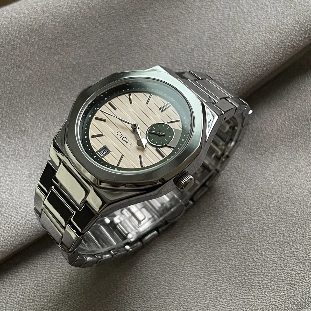 Quartz Watch Chronograph Series with Japanese Miyota Movement 40mm Steel Case Calendar Function Butterfly Buckle 3ATM