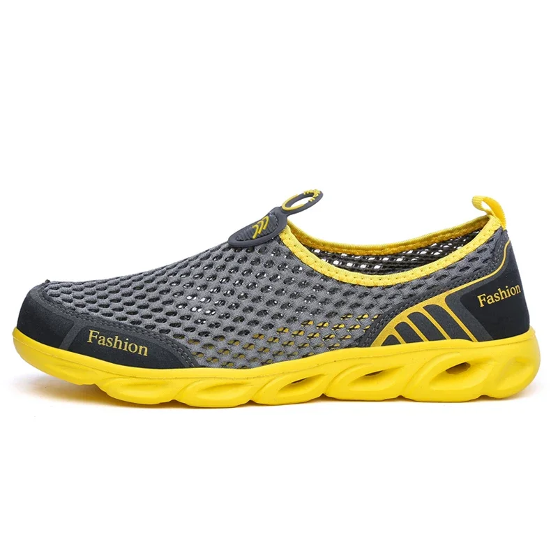 Men Sandals Quick-Drying Hiking Wading Shoes Outdoor Non-Slip Sneakers Breathable Men Aqua Shoes Summer Water Shoes Couple Flats