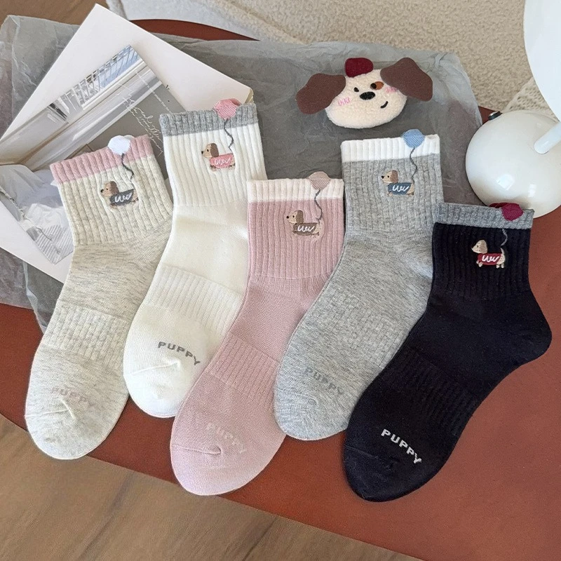 

2025 Autumn New Women Socks Embroidered Cartoon Puppy Middle Tube Socks Women Cotton Knitted Japanese Kawaii Cute Long Socks Sox