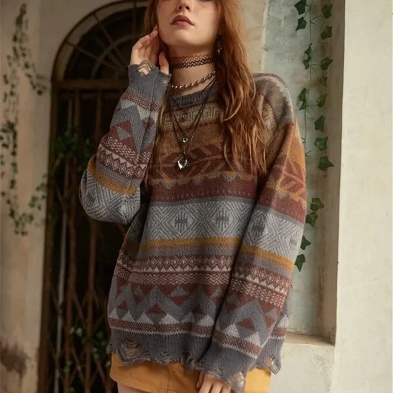 European and American Autumn and Winter New Loose Round Neck Geometric Pattern Perforated Knitted Long Sleeved Sweater