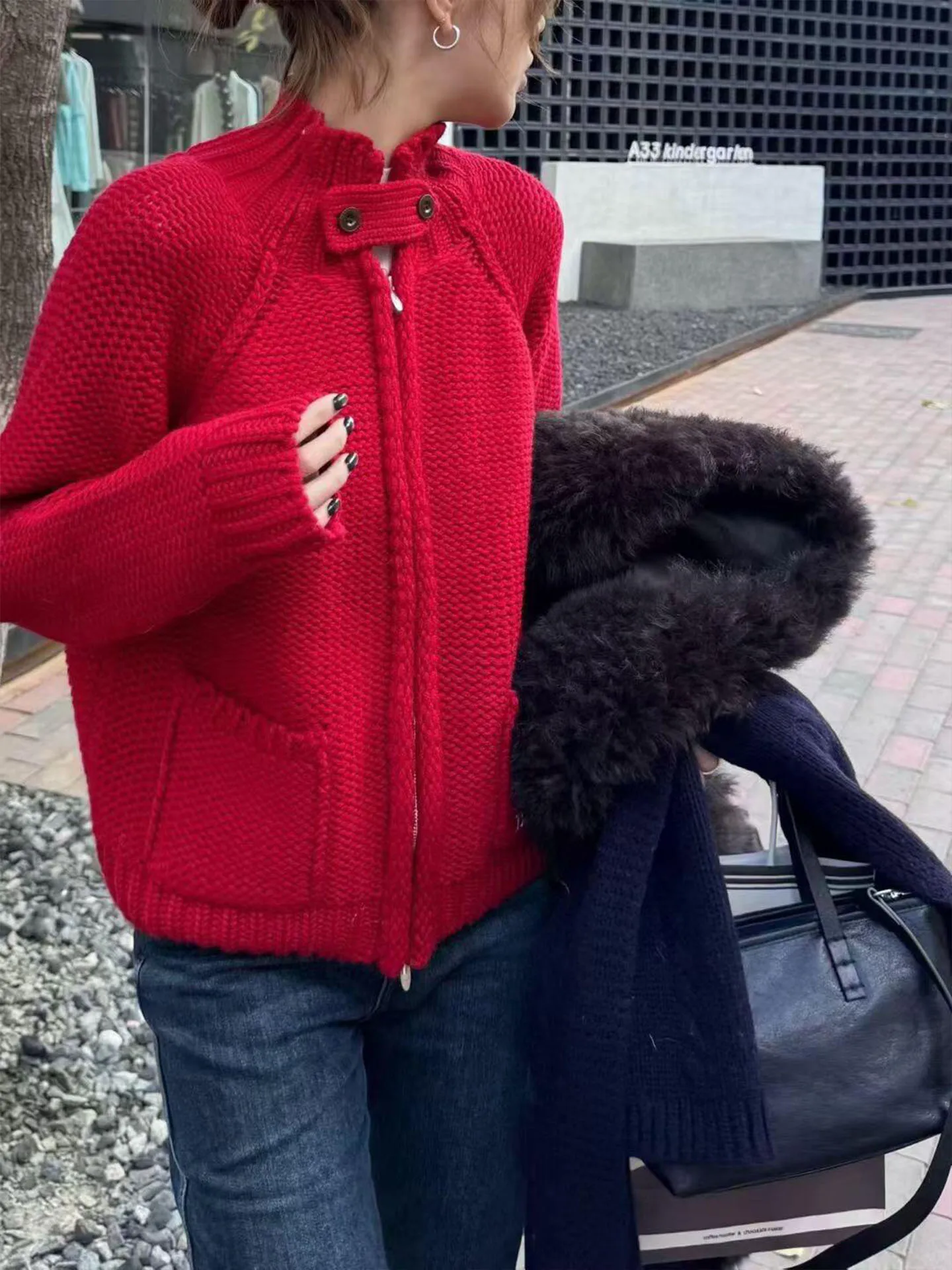 

Красный вязаный кардиган с воротником-стойкой Ele, женский, модный, весна 2026, новинка, универсальный, вязаный, открытый кардиган