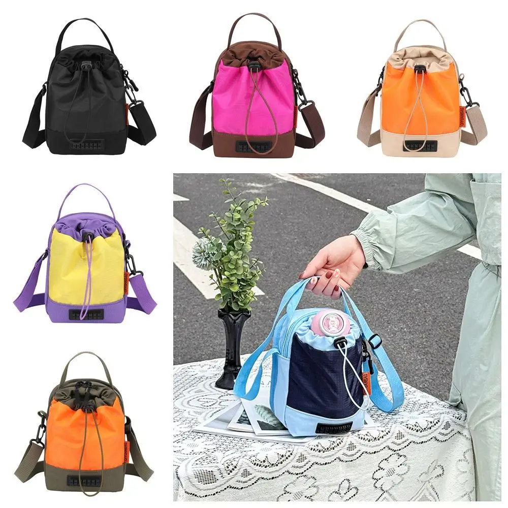 

Contrast Color Water Bottle Carrier Bag Front Pocket Shoulder Strap Crossbody Water Bottle Purse Handle Waterproof