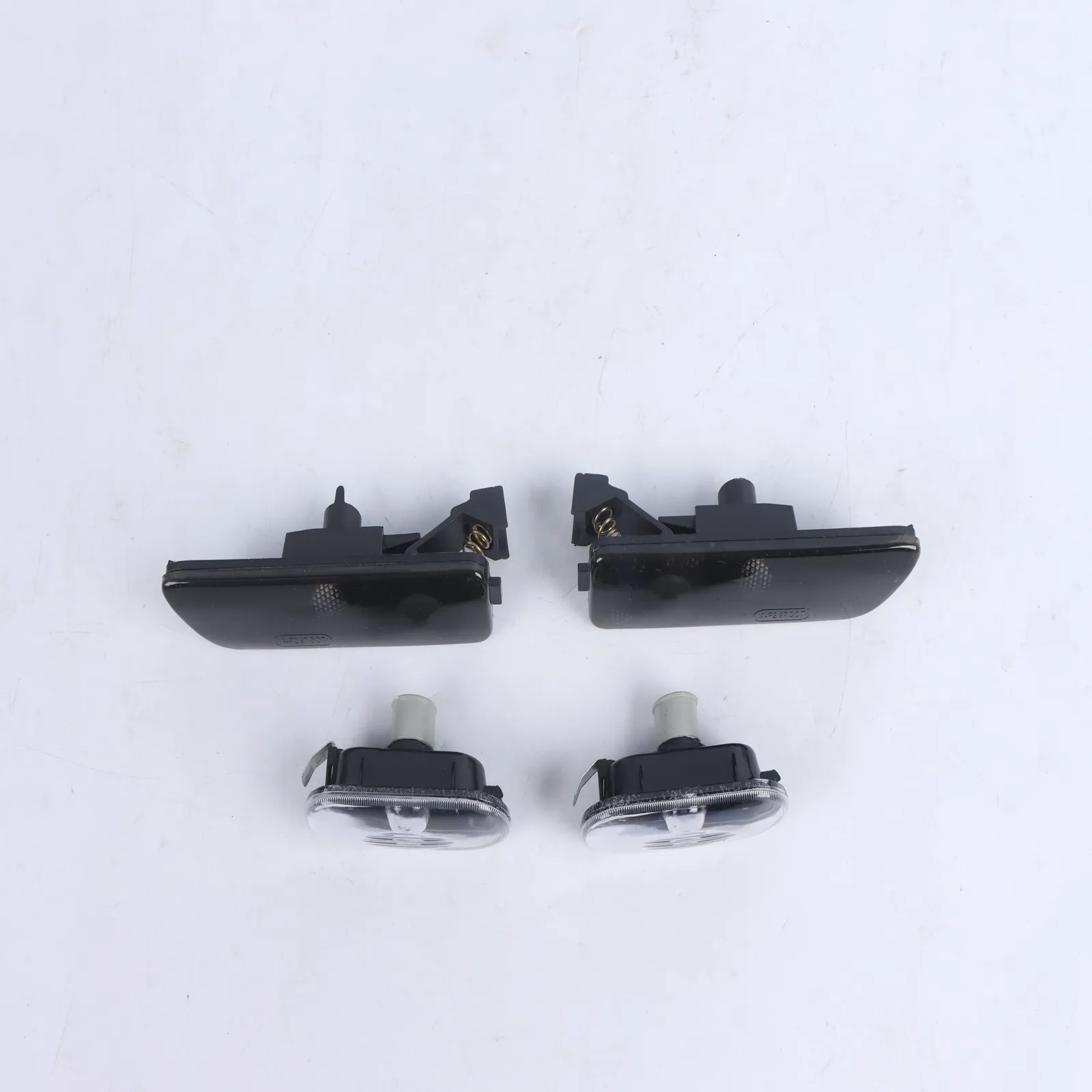 

2 шт. дымчатый черный боковой габаритный фонарь крыла 1JM945071 1JM945072 для Volkswagen Golf MK4 1999-2005 1.8L 1.9L 2.0L