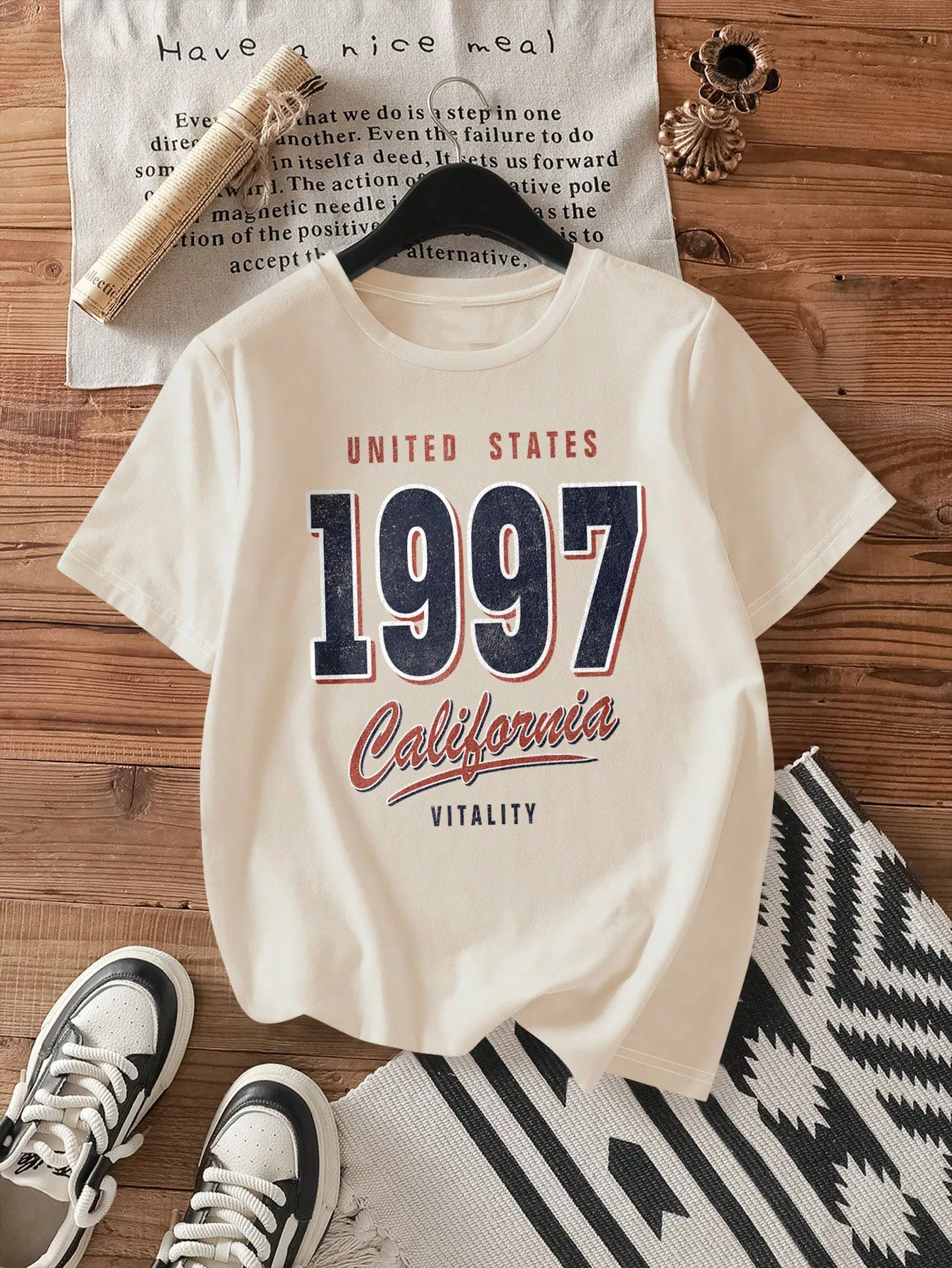 

2025 Casual and Minimalist 1997 Pattern Round Neck Short Sleeved Loose Women's T-shirt Made of Pure Cotton Suitable for Summer