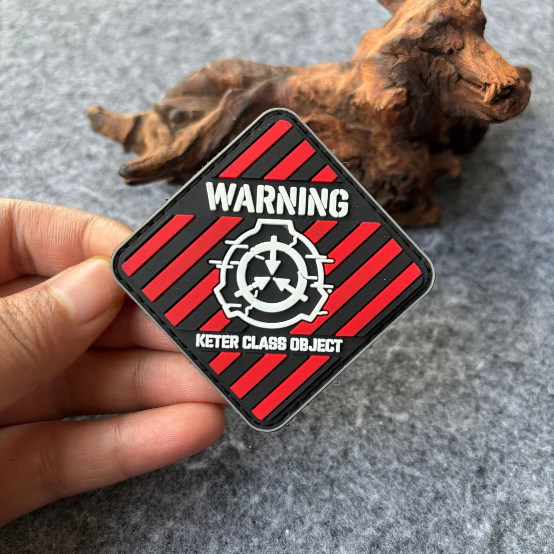 Emblema Tático de PVC da Fundação SCP MTF Keter, Sinal de Advertência Diagonal Vermelho, Distintivo Moral com Gancho para Equipamento Militar