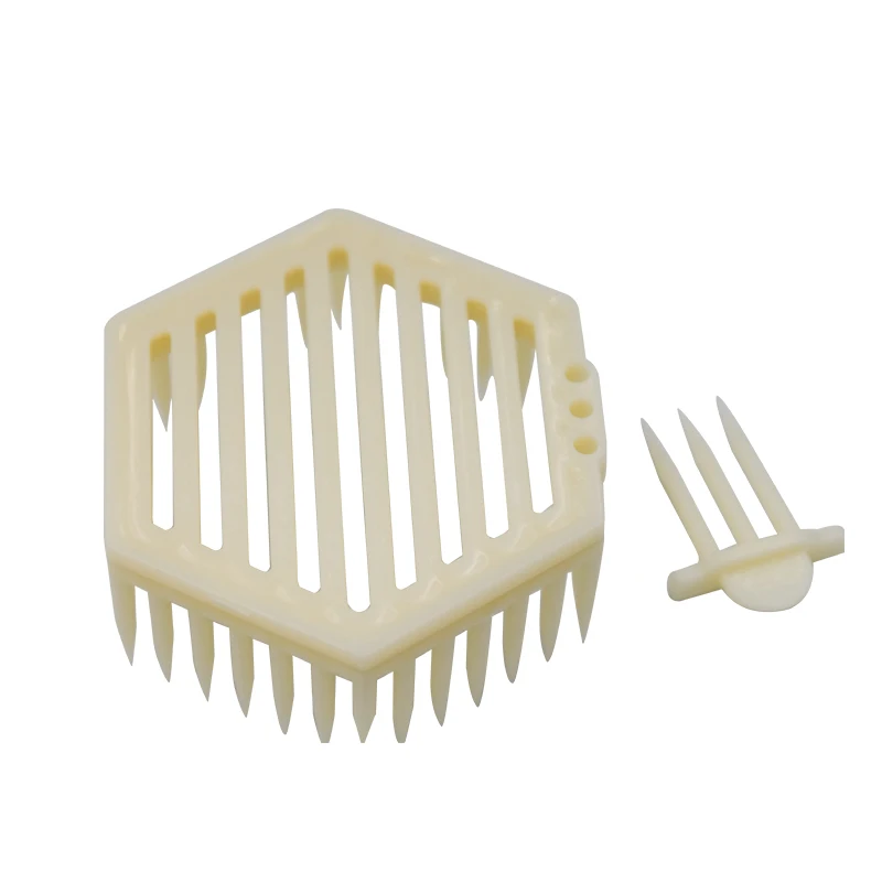 4PCS Queen Cage Bees Push In Confine The Queen On the Comb Isolation Catcher Plastic Apis Mellifera Beekeeping Tools Supplies