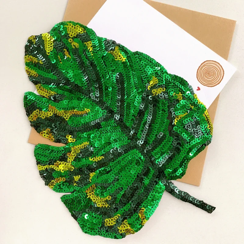 Patch di paillettes foglia verde moda per abbigliamento foglie ricamate cucire su toppa Parches ricamate di alta qualità Bordados Para