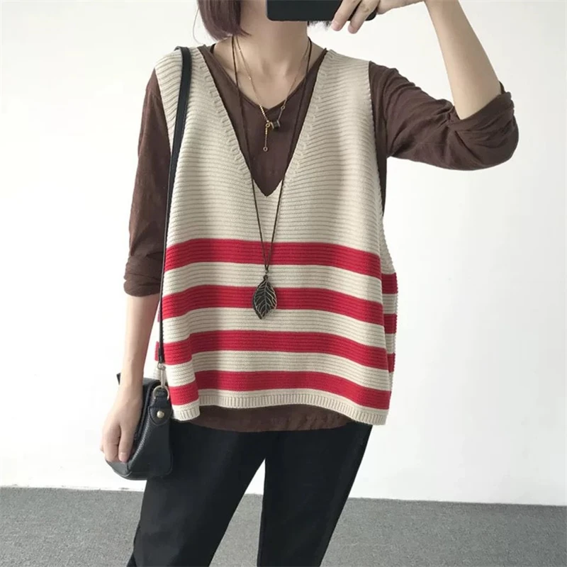 Womens Clothing 2023 Autumn Vintage Striped Simple Loose Outewear Knitted Sweater Vest Female Casual V Neck Sleeveless Waistcoat