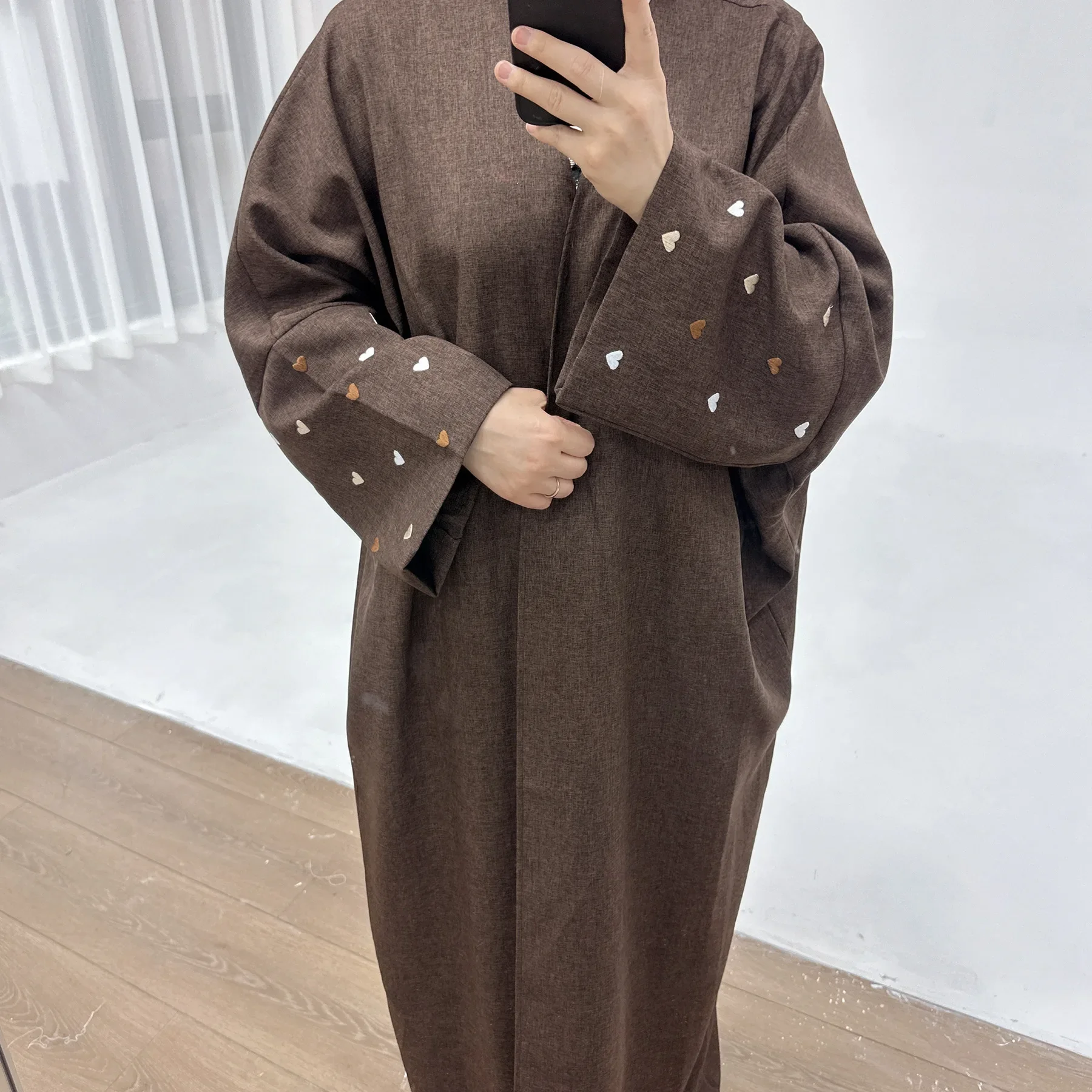 Cuore Ricamo Abaya Donna Tessuto di Lino Abito Lungo Cardigan Kimono Musulmano Abaya Dubai Caftano di Lusso Ramadan Eid Islam Vestiti