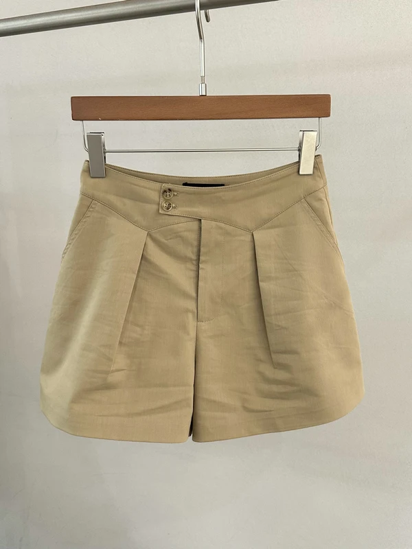 

Korean Style High Waist Pleated Short Pants Summer 2026 Women's Fashion Commute Slimming Wide Leg A-Line Shorts Casual Pants