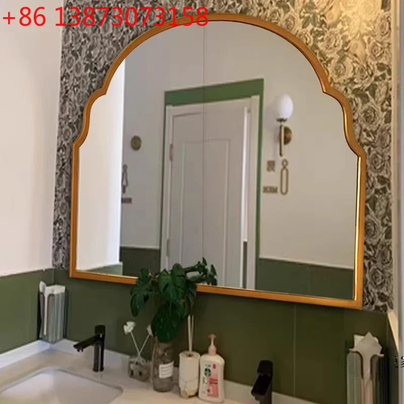 American retro bathroom mirror light luxury simple wall hanging vanity mirror bathroom smart defogging mirror French makeup