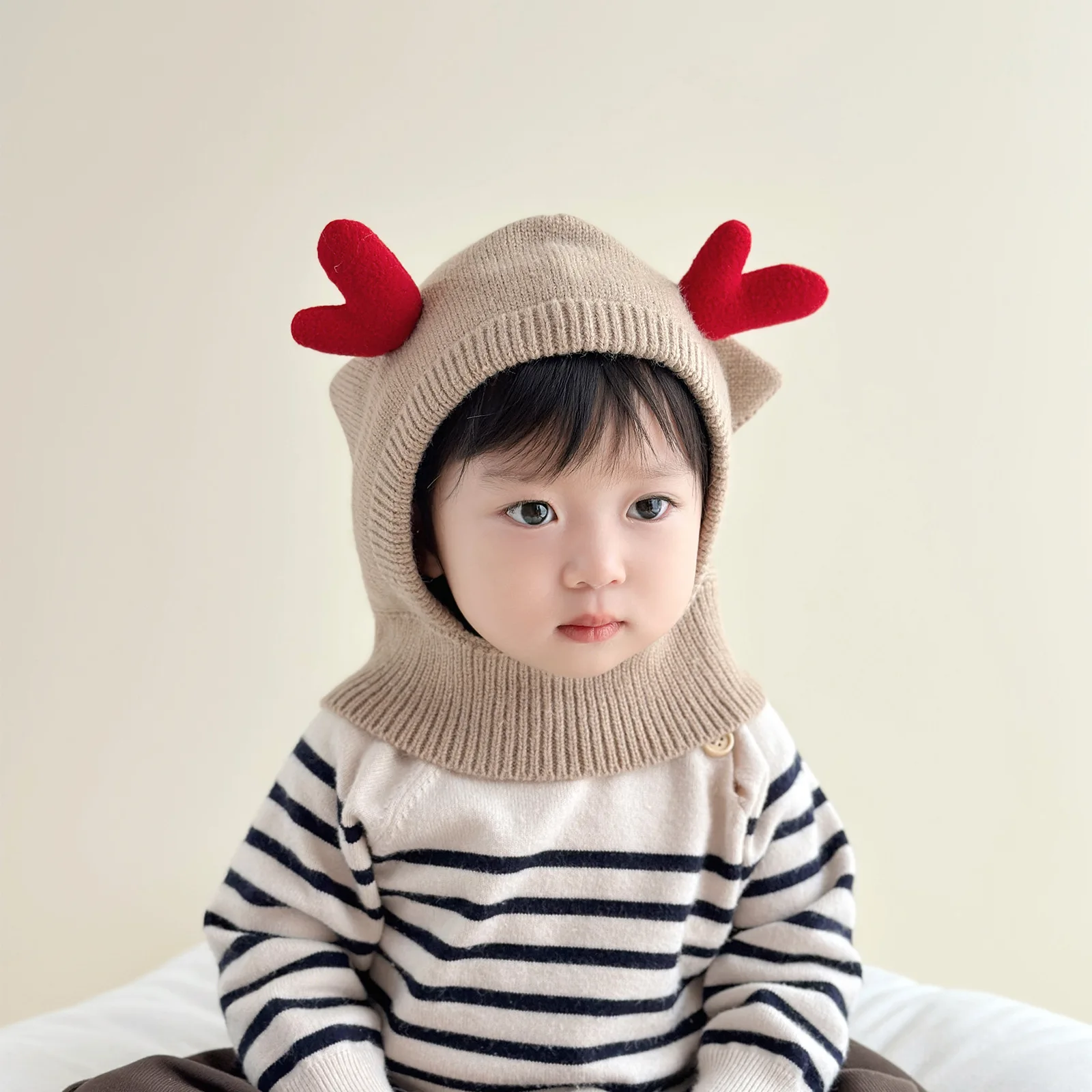 

Hats for Boys and Girls in Winter, Cute Ear Protection, Thickened Antler One-piece Warm Hat, Cartoon Ear Protection