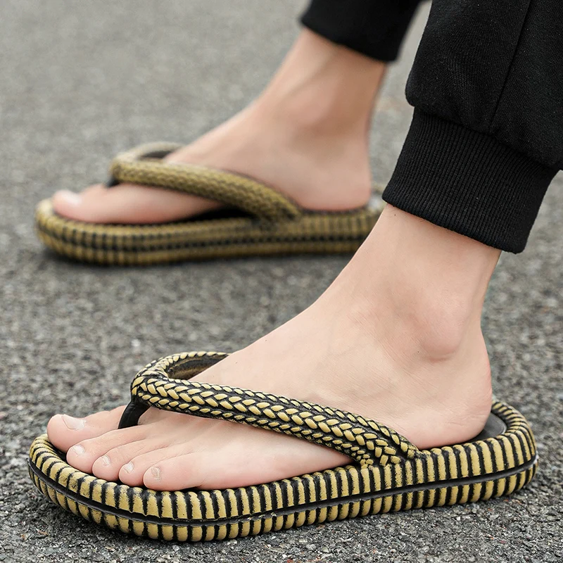 

Fashion Designer Flip Flops For Men Summer Casual Soft Platform Men's Slippers Street Outdoor Slippers Man Non-slip Beach Shoes