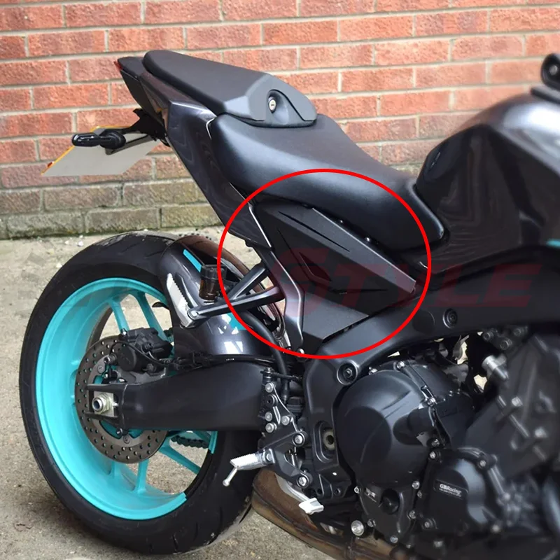

Motorcycle Accessories Rear Side Frame Infill Panels Protector Fairing Cover Fits For Yamaha MT-09 MT09 2024 2025 FZ09 Guard