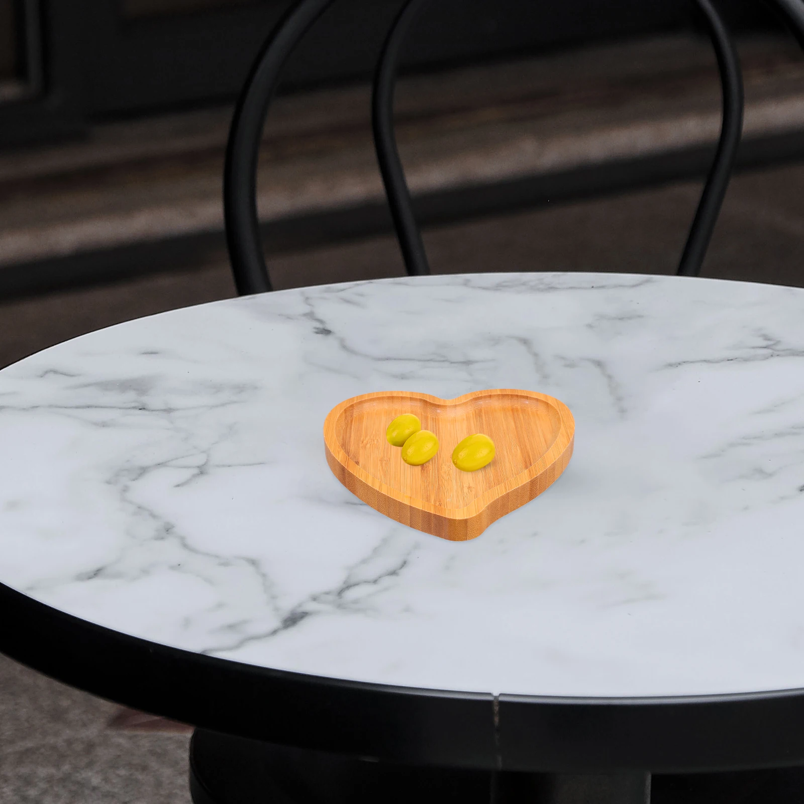 

2Pcs Heart Shaped Bamboo Wooden Tray Food Serving Plate Snack Plate Bread Fruit Tray for Home Restaurant