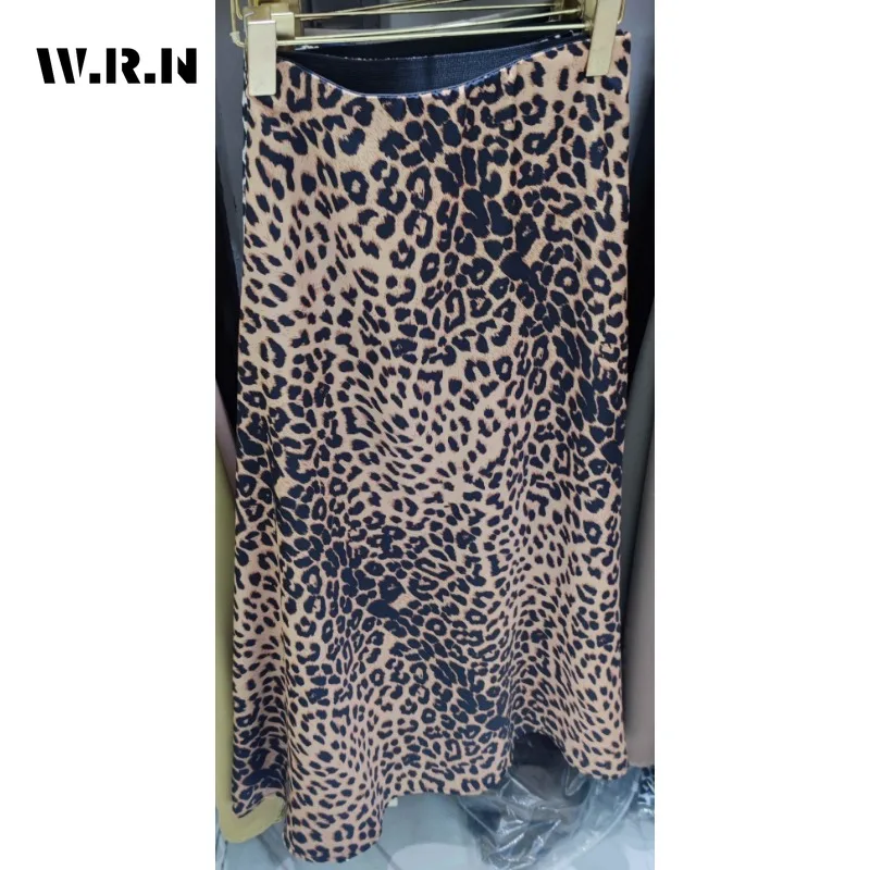 2024 Spring Vintage Elegant Leopard Print Elegant Mid Long Skirts Women's Casual Retro Style High Waist Slim Fit Sexy Skirt