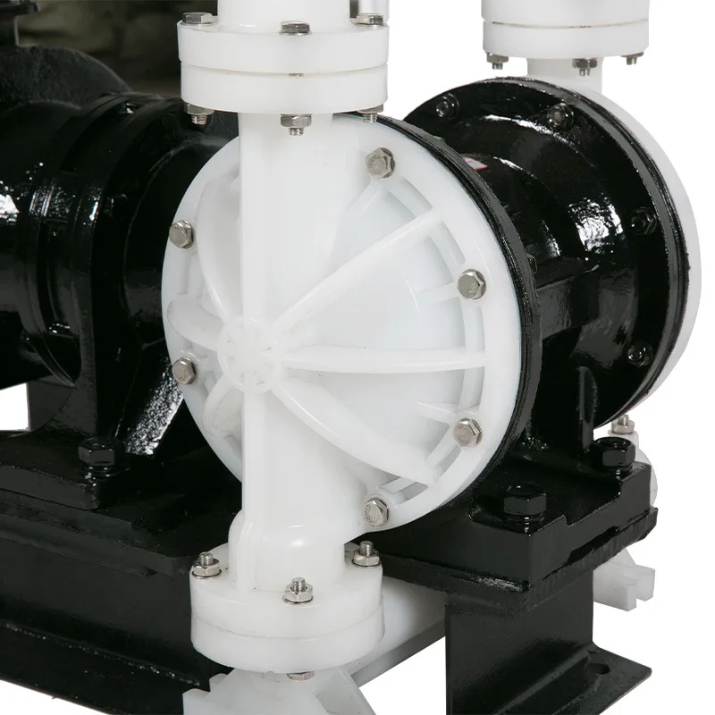 مضخة كيميائية لمضخة الحجاب الحاجز الكهربائية البلاستيكية الهندسية DBY-15PP تتمتع بمقاومة قوية للتآكل وأداء فتيلة ذاتية