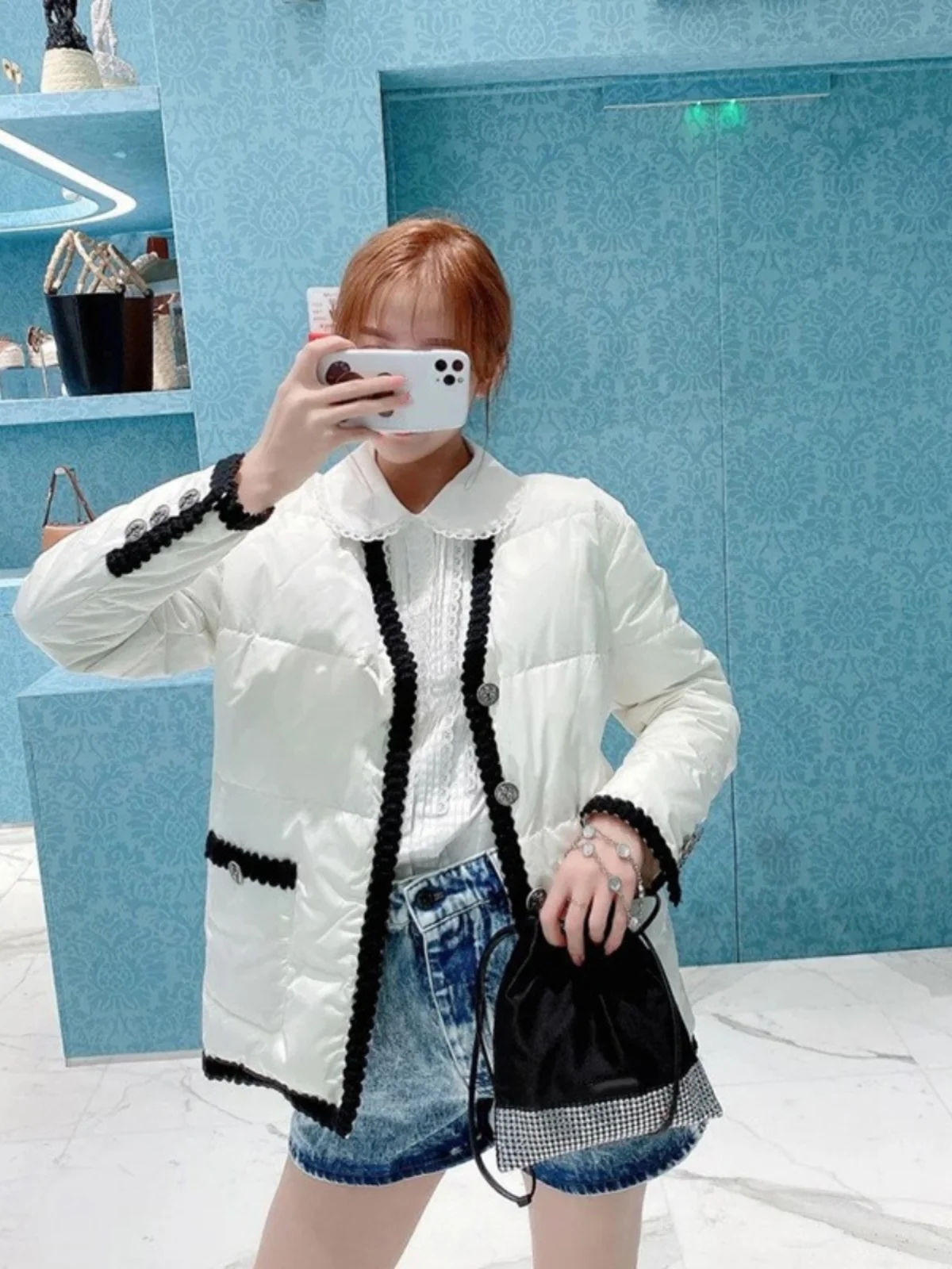 

Thi White Du пуховое пальто V-Ne с кружевной отделкой, теплая зимняя новинка, универсальная верхняя одежда, женская модная однотонная длинная све