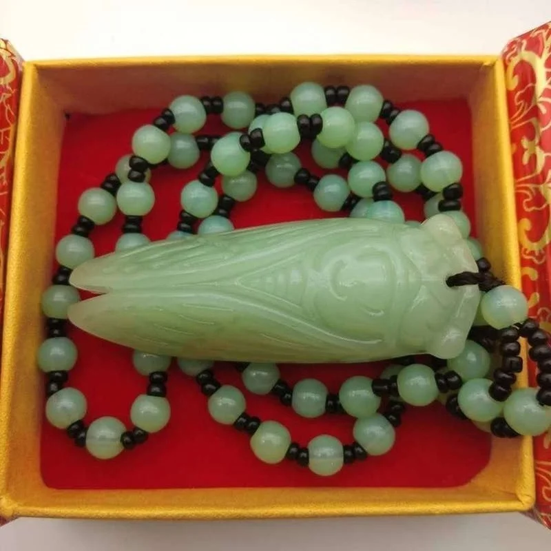 Imitation Hetian Jade Knowing Cicada Pendant Necklace Golden Cicada Blockbuster Jasper Green Jade Topaz Sweater Chain