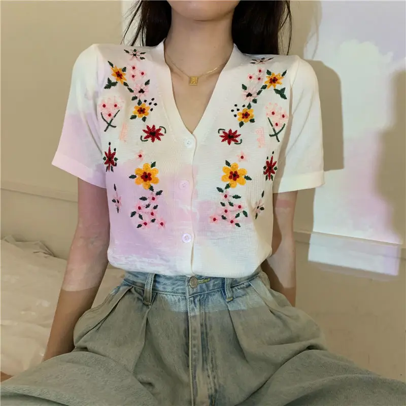 2024 New Fashion Embroidered Tops Office Lady V-neck Cardigan Women\'s Clothing Summer Solid Color Buttons Temperament Blouses