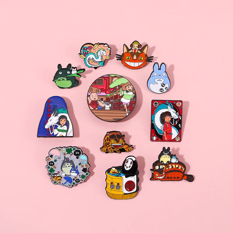 Custome metal badges, jewelry brooches movie merchandise cartoon character decorations backpacks clothing