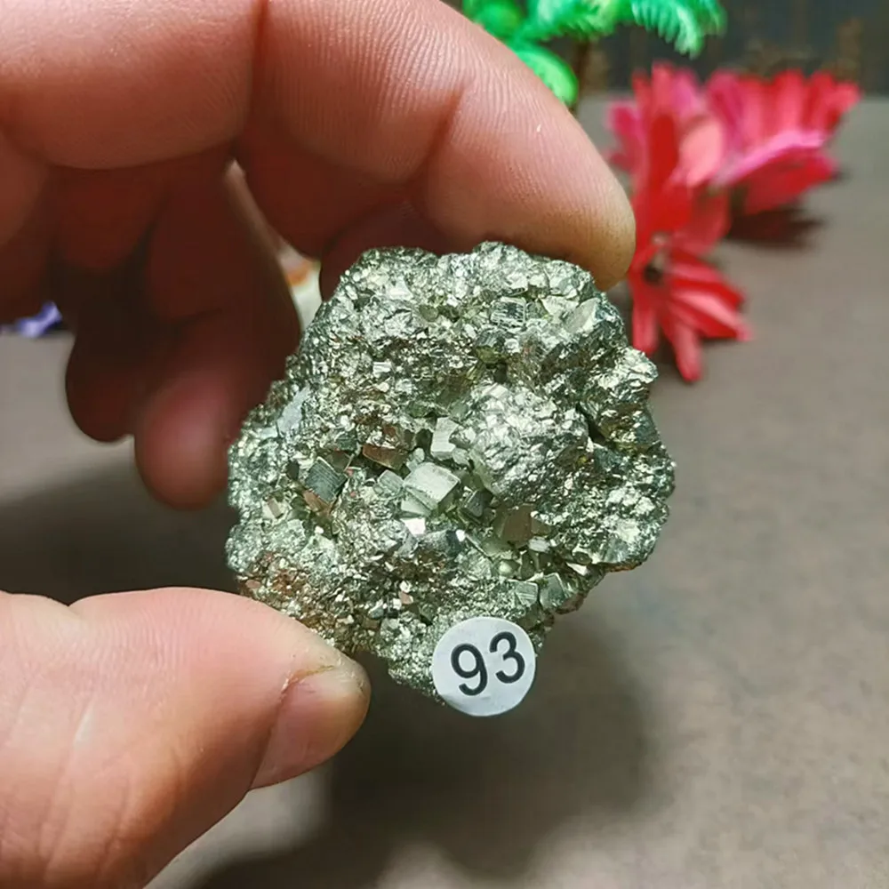 Natural pyrite chalcopyrite ore irregular raw minerals, quartz crystal gravel, crystal collection, crystal healing