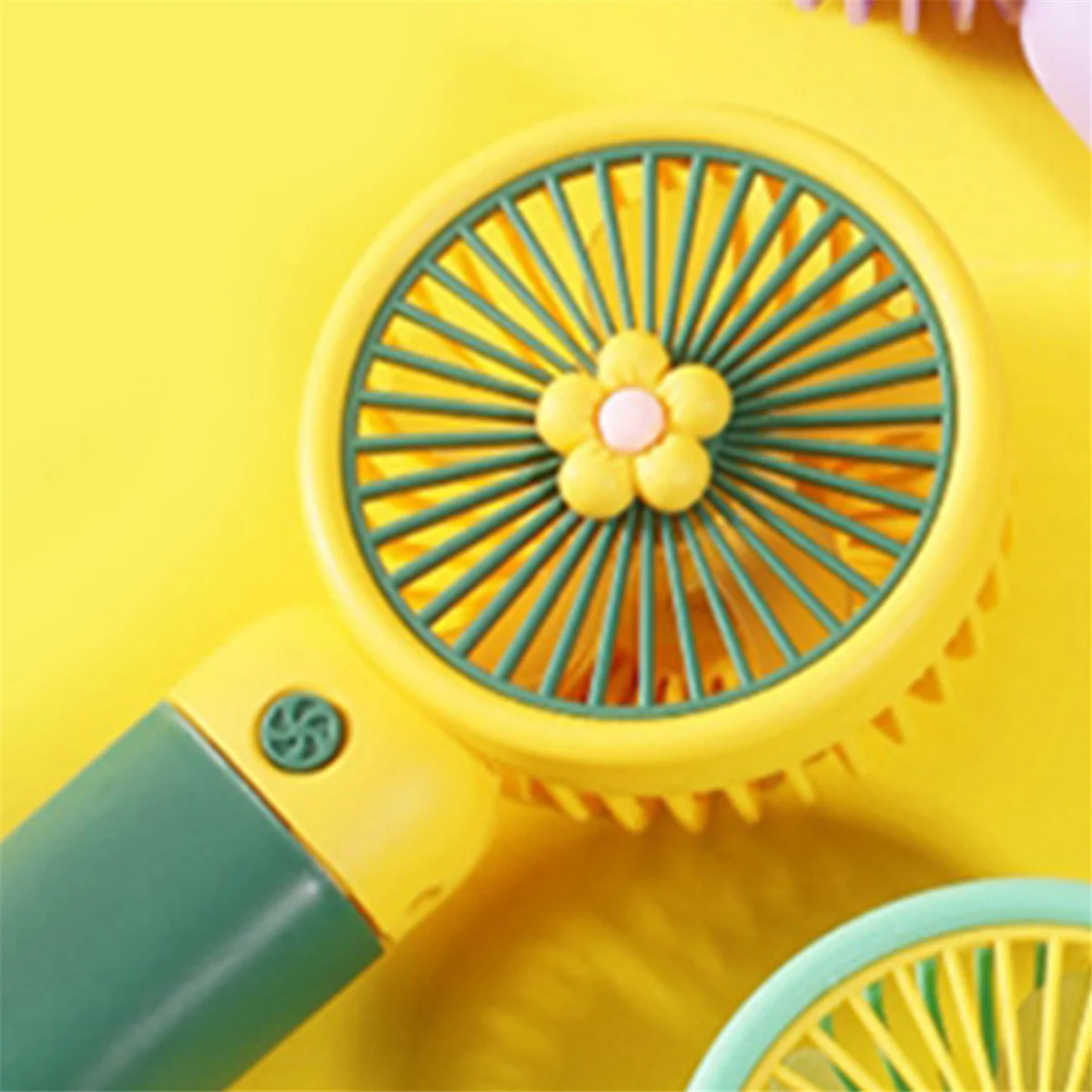 AB01 Симпатичная подставка для телефона с вентилятором 2-в-1, портативная, с сильным воздушным потоком и стабильной поддержкой для летнего охлаждения и наблюдения за кино B