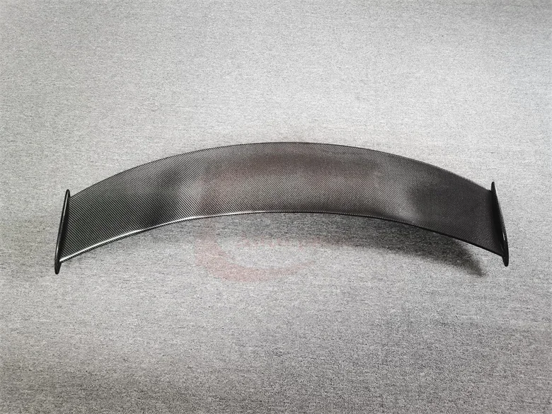 High quality GTR Style Carbon Fiber Spoiler With Light For GT GTS 4