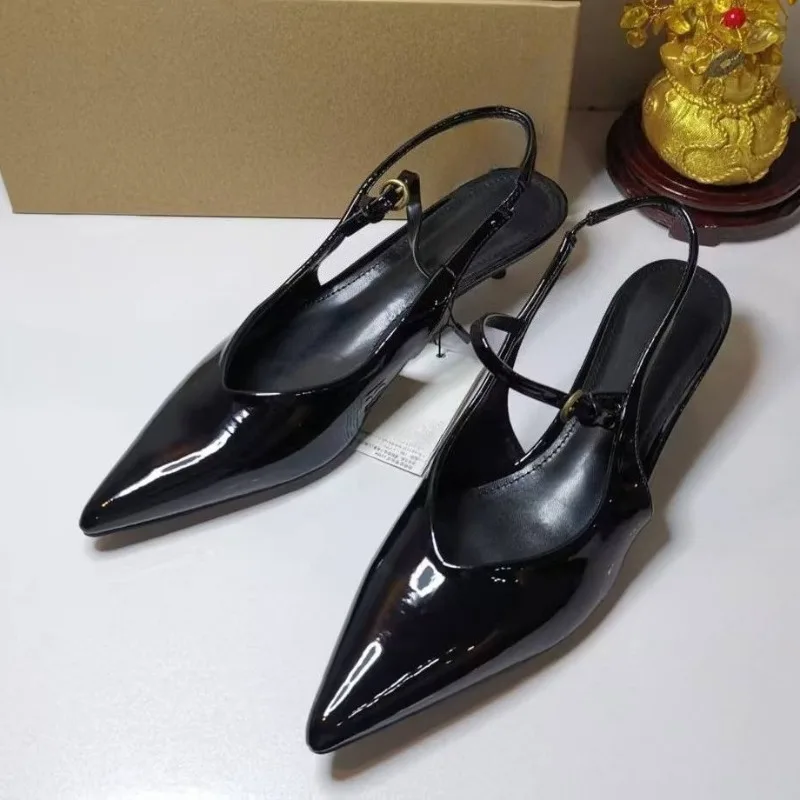 Zapatos de tacón elegantes de  - Leatherwork Designs reseña y precio