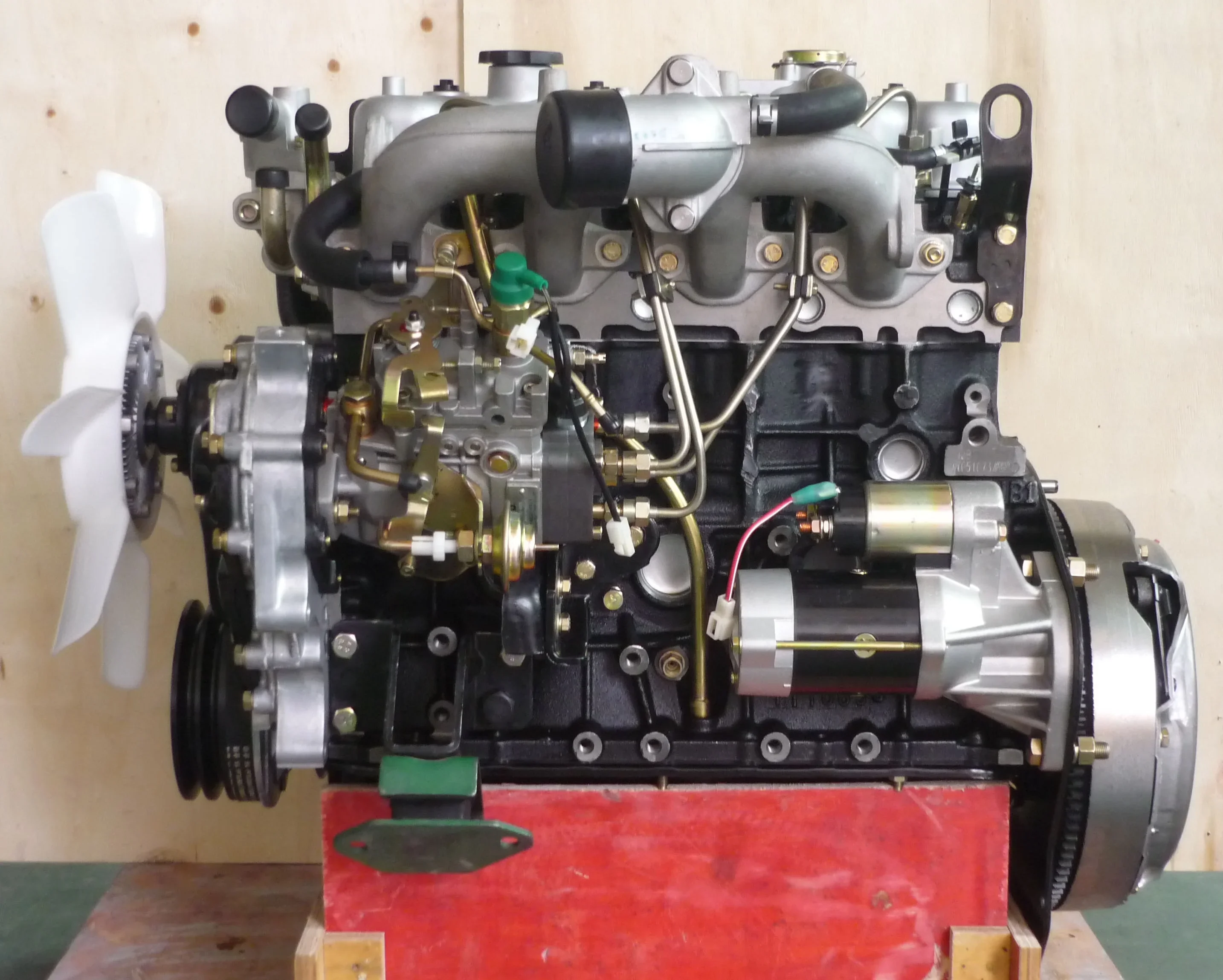 4JB1T Engine Turbo 4 Stroke Diesel Engines for Isuzu Motor Engine Assembly For Light commercial, SUVs, pickups and vans