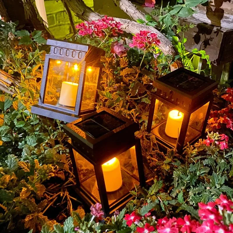 1pc Solar Candle Lantern Lights Retro Palace Style Hanging Decorative Candle Lamps Waterproof Garden Outdoor Hanging Solar Light